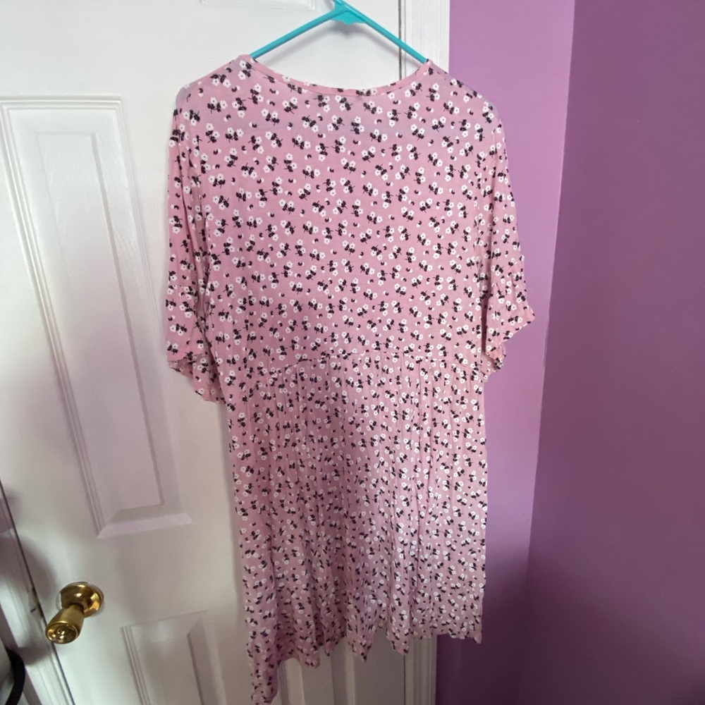 Plus Ditsy Floral Smock Dress Color: Pink Size: US 14